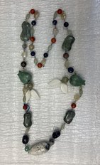 длинные бусы с рыбами (год не указан, камень, , арт. 43п2) - 1 400 ₽