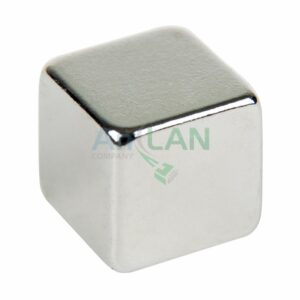 REXANT 72-3208 Неодимовый магнит куб 8х8х8 мм сцепление 3,7 кг (Упаковка 4 шт)